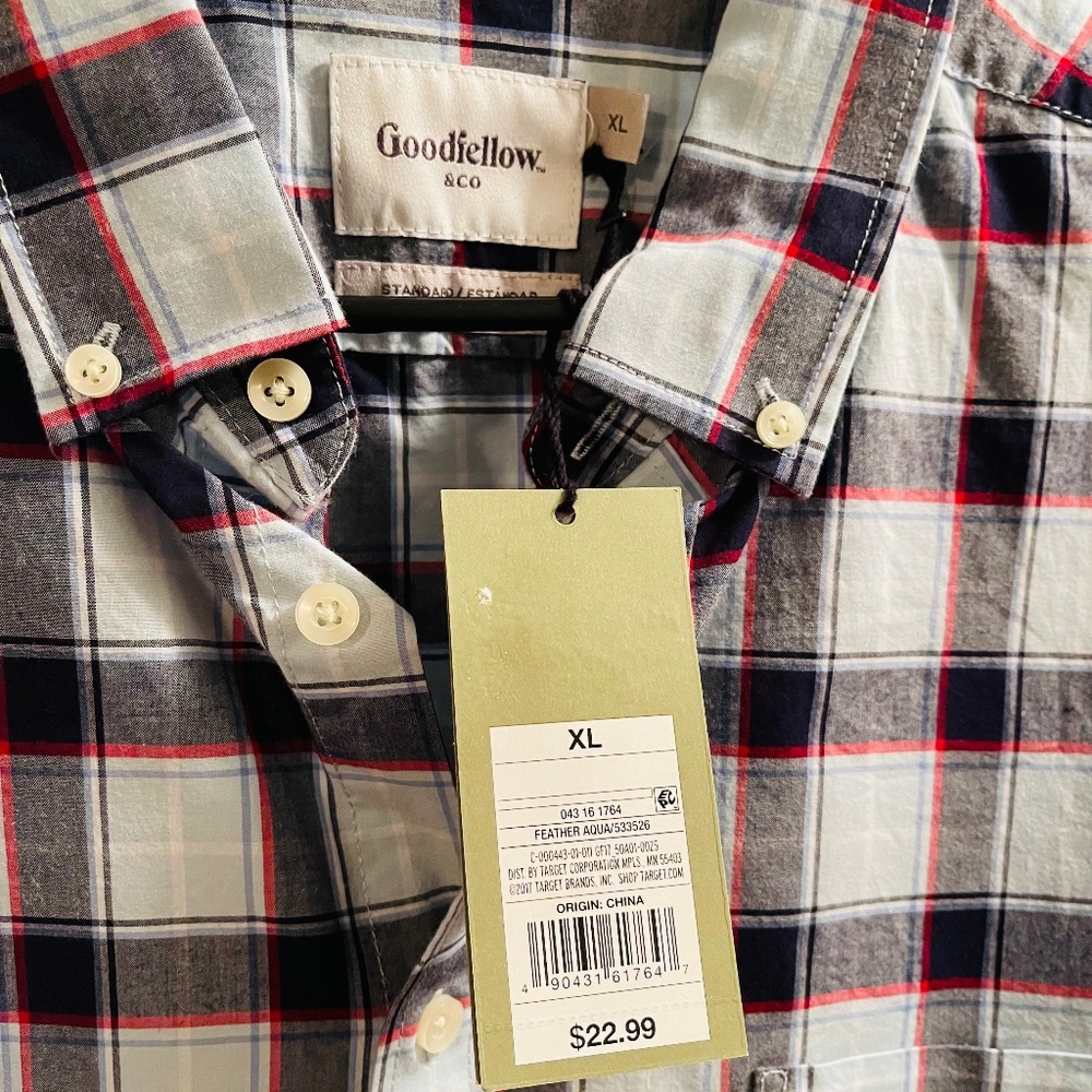 Goodfellow Men’s long-sleeve button down shirt!